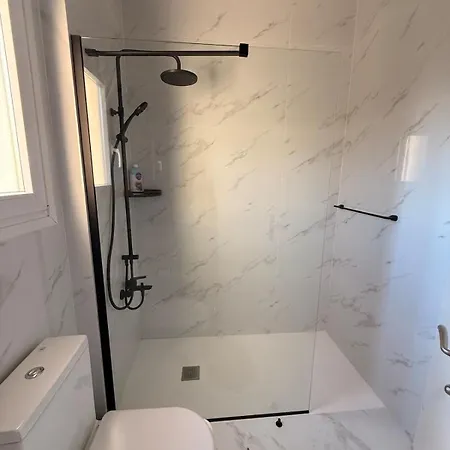 Brand New Luxury Retreat-pool-5 Min To Apartment