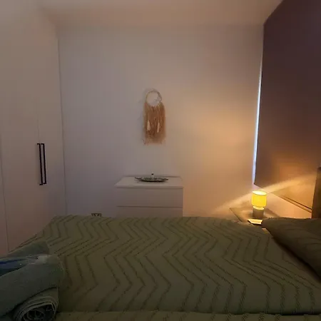 Brand New Luxury Retreat-pool-5 Min To Paphos